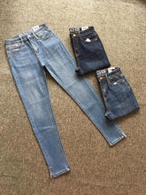 Load image into Gallery viewer, Quần skinny jean xẻ lai