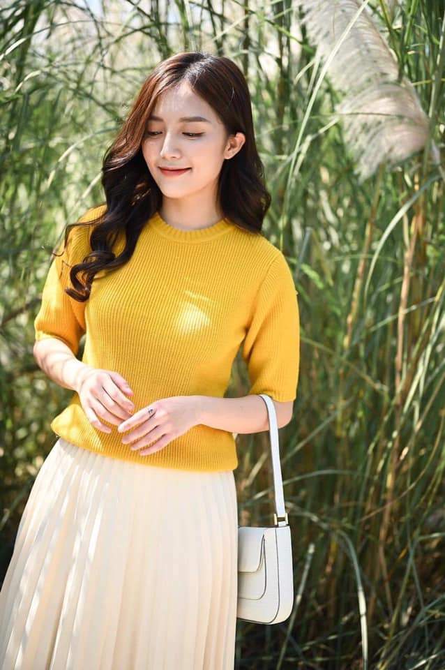 Áo len tay bồng tiểu thư xinh yêu