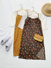 Load image into Gallery viewer, Set áo và yếm 340k | Thu Vintage Collections