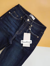 Load image into Gallery viewer, Skinny jean sang xịn 260k